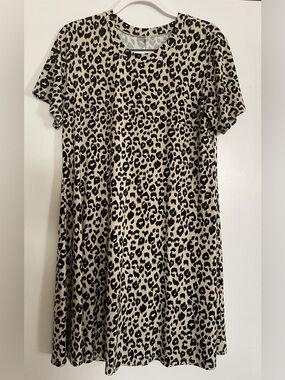Women’s Molerani Short Sleeve Animal Print Knee Length Dress Large